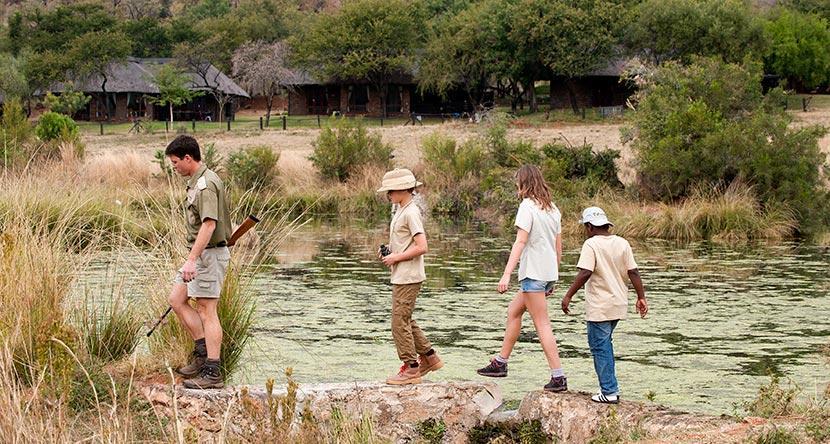 Bakubung-Junior-Rangers-Bushwalk.jpg