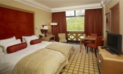 hotel-lux-twin-balcony-bedroom1.jpg