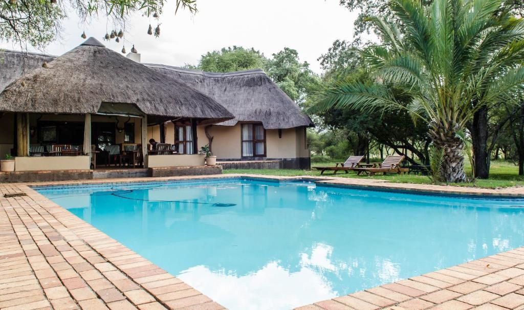 Mziki Safari Lodge Swimming Pool