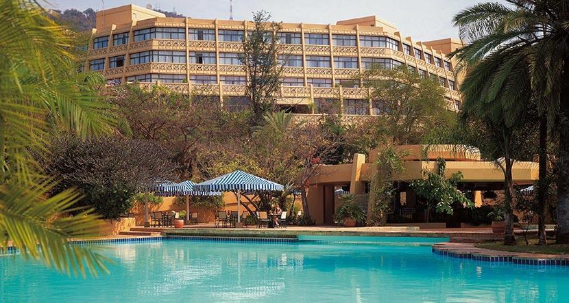 The-Sun-City-Hotel-pool-and-Pool-Bar.jpg