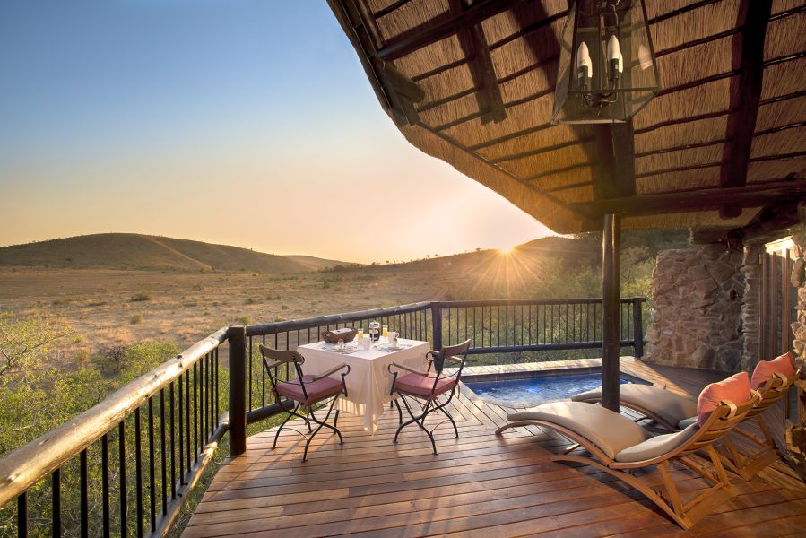 Tshukudu_Suite_Private_Deck.jpg